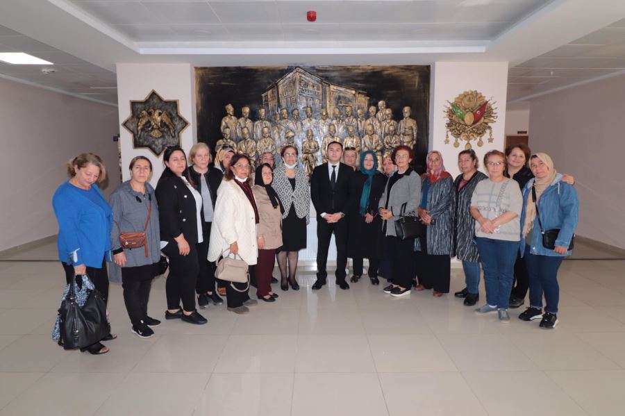 Suşehri Yardımseven Kadınlar Derneğinden Makam Ziyareti